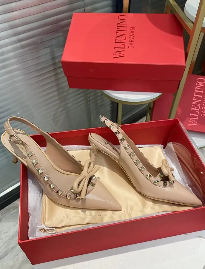 hype Valentino High Heels