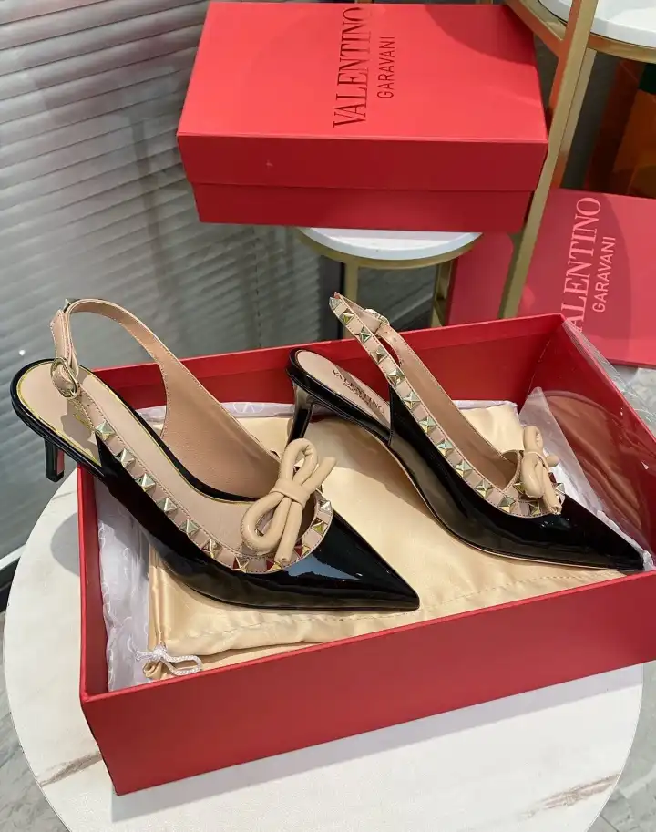 hype Valentino High Heels