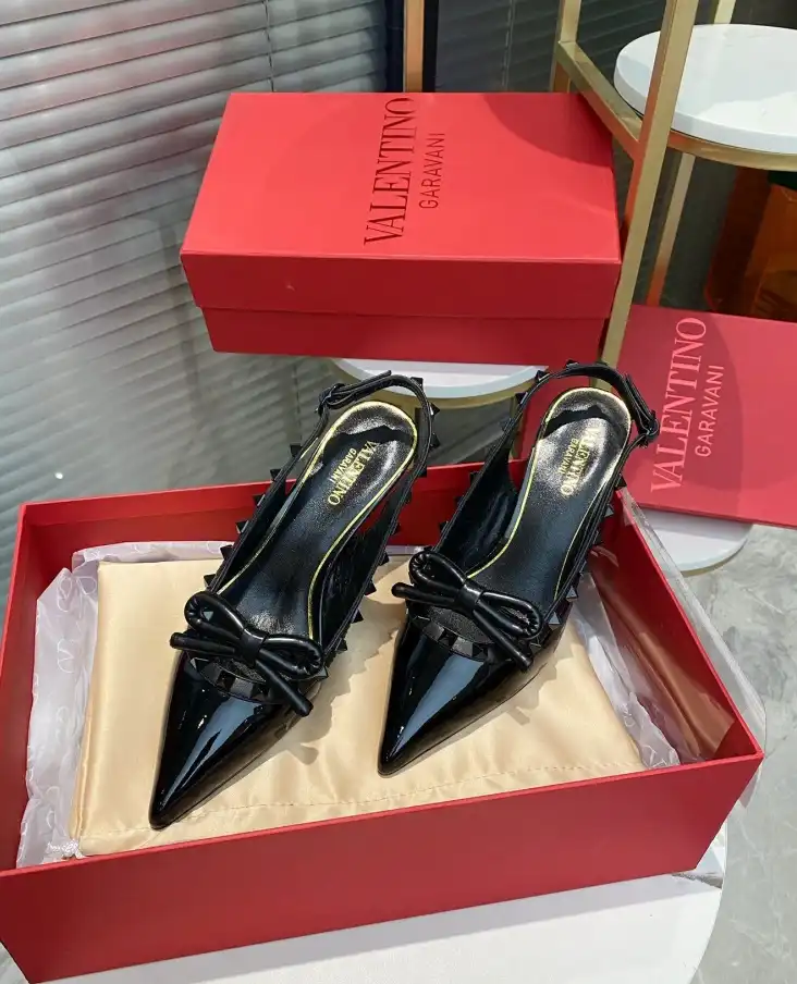 hype Valentino High Heels