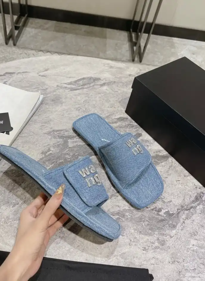 hype Alexander Wang Slippers