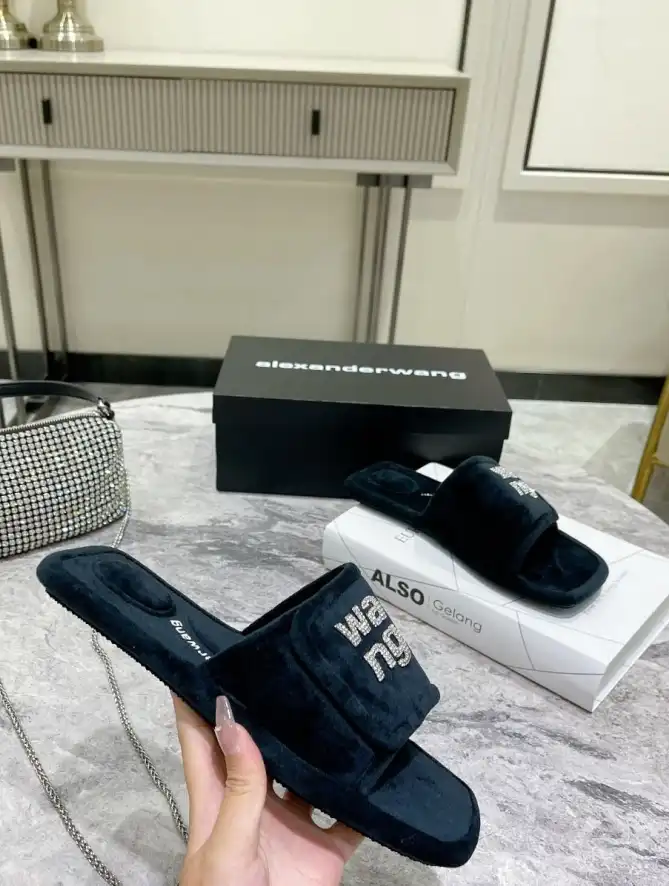 hype Alexander Wang Slippers