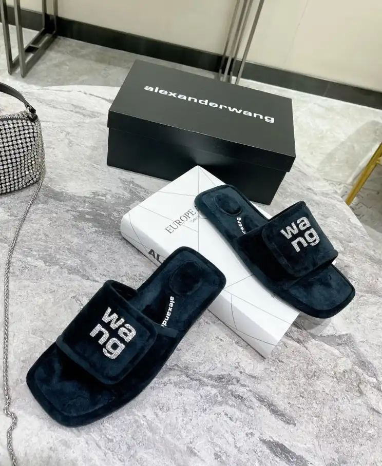 hype Alexander Wang Slippers