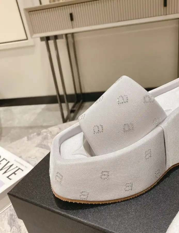 hype Alexander Wang Slippers