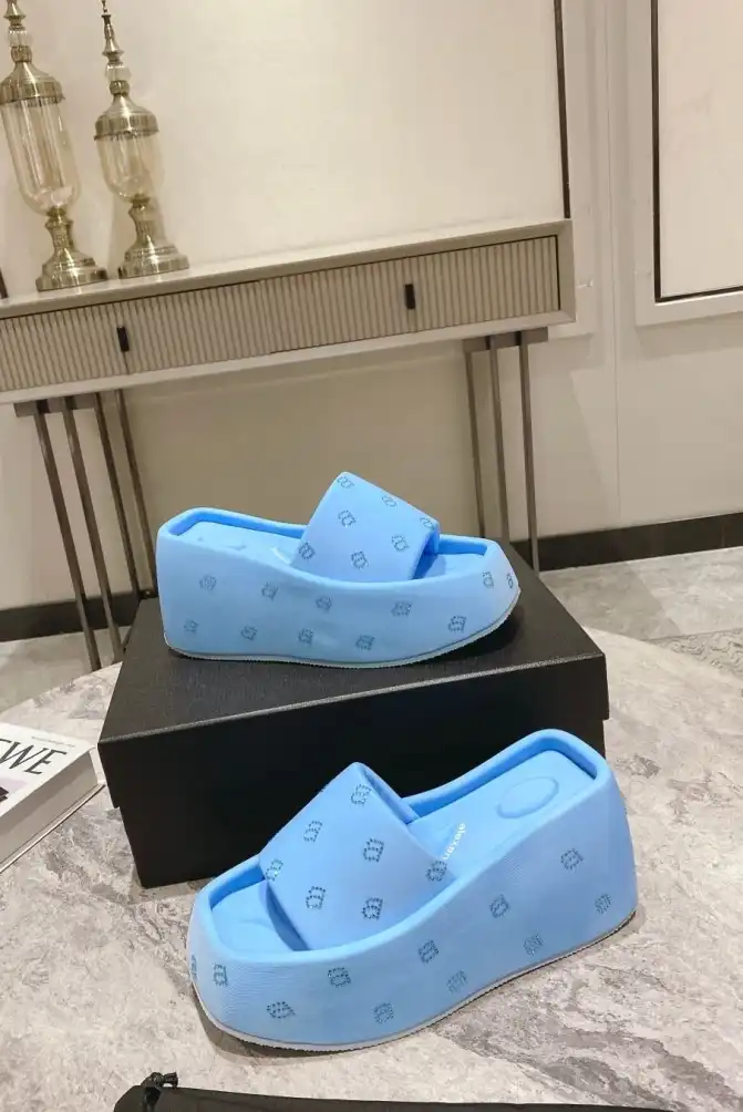 hype Alexander Wang Slippers