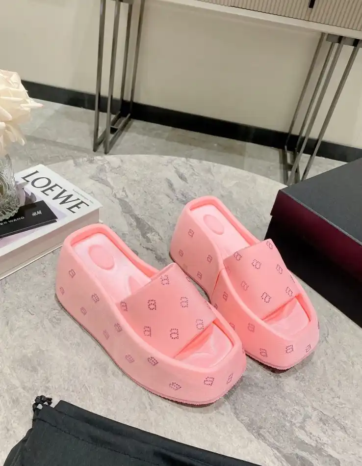 hype Alexander Wang Slippers