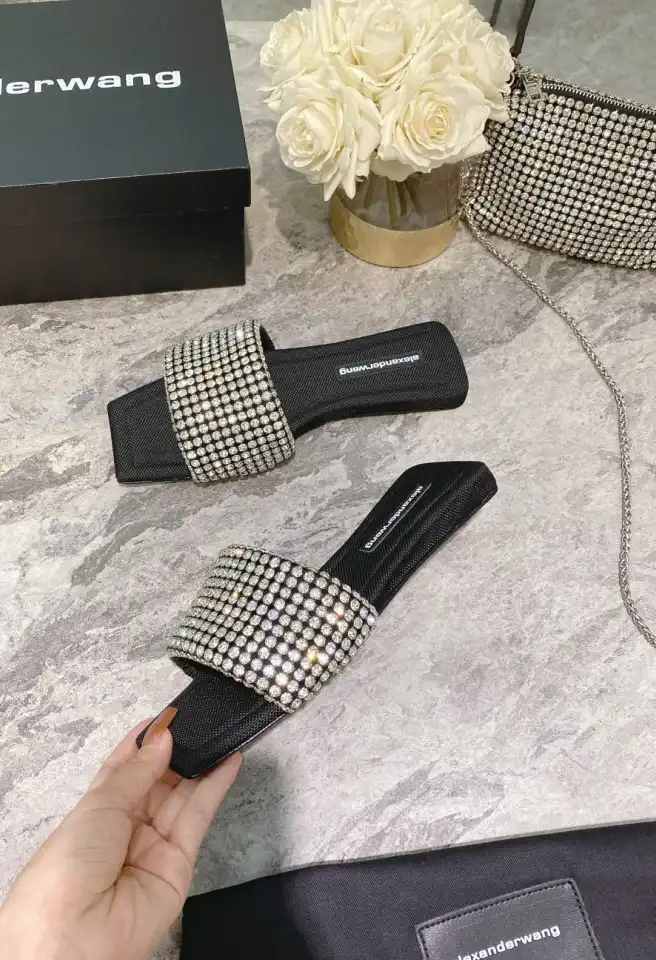 hype Alexander Wang Slippers