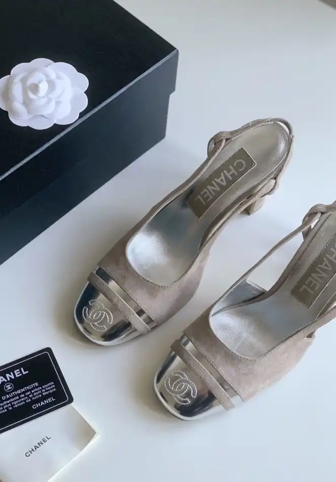 hype Chanel High Heels