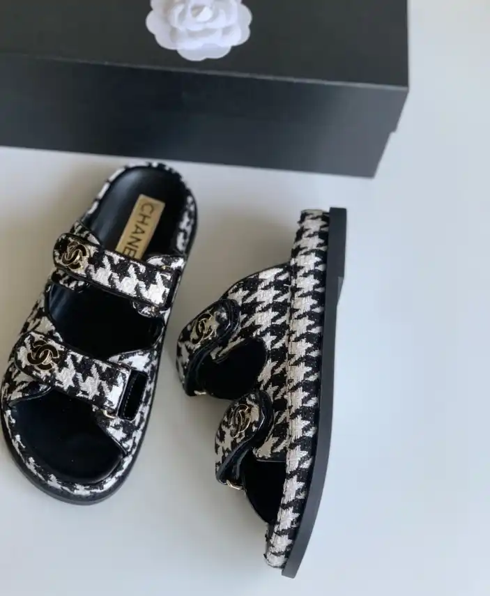 hype Chanel Slippers