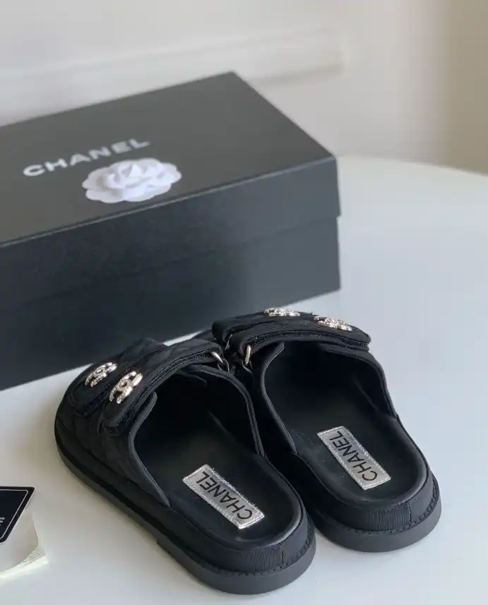 hype Chanel Slippers