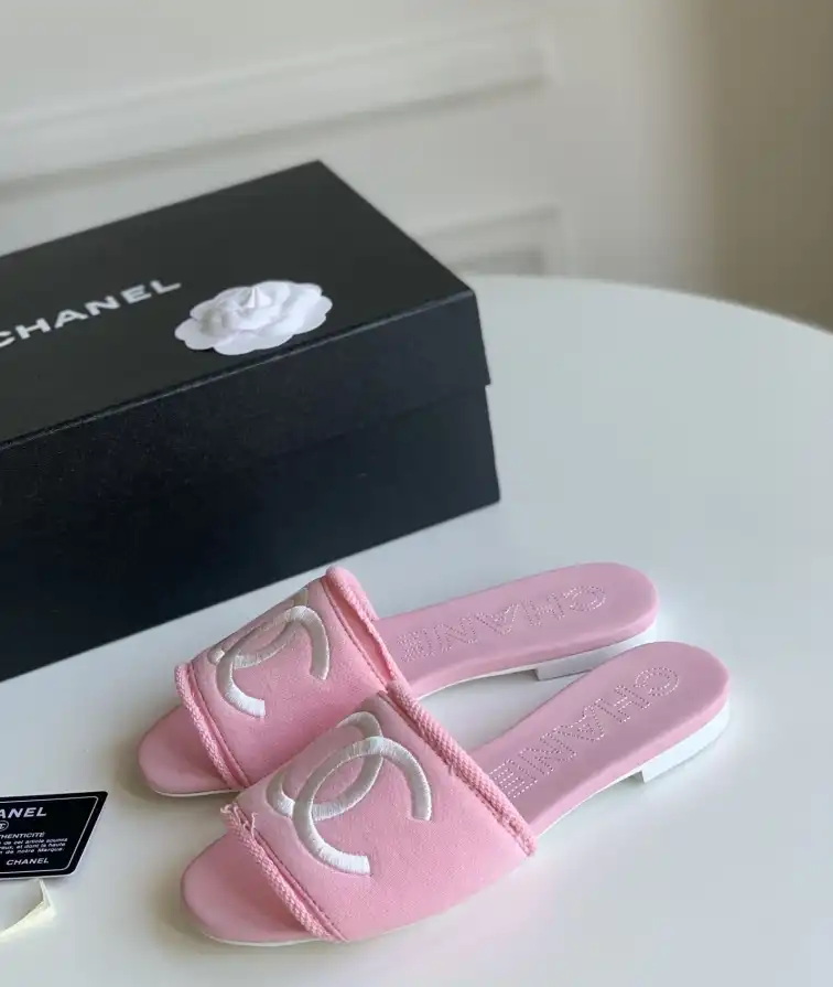 hype Chanel Slippers