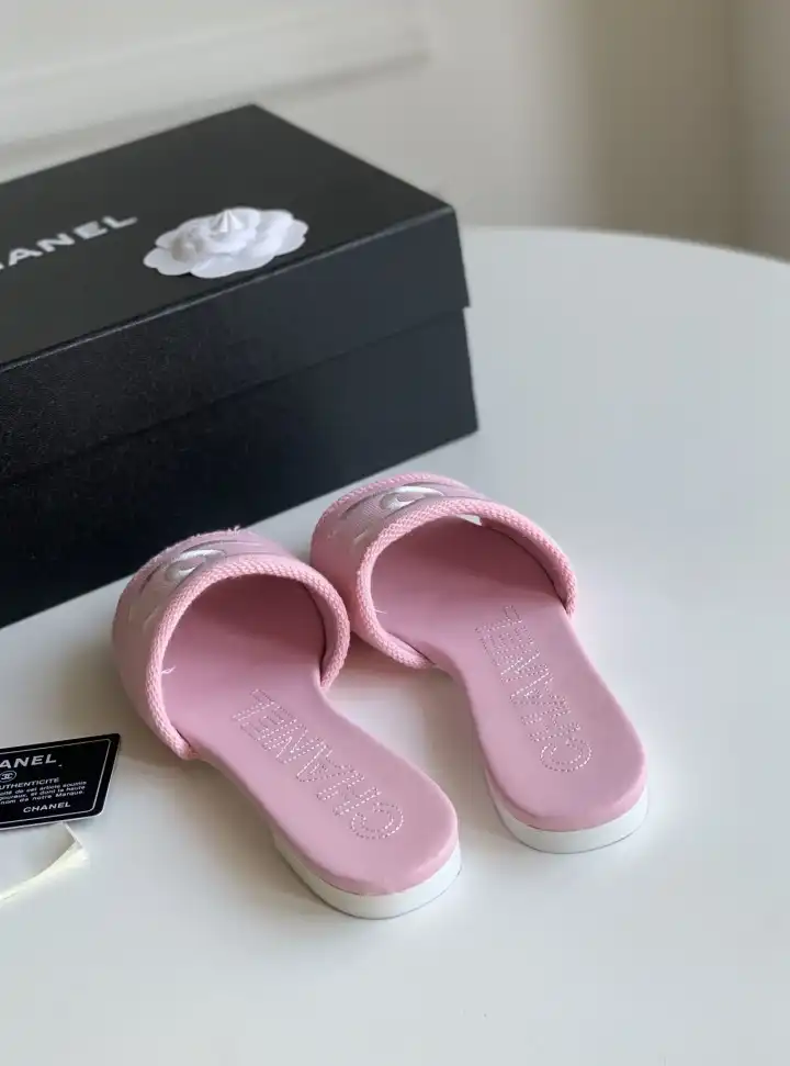 hype Chanel Slippers