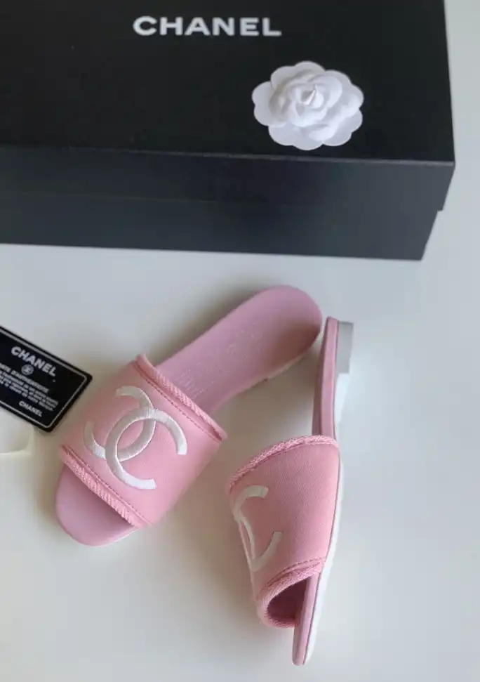 hype Chanel Slippers