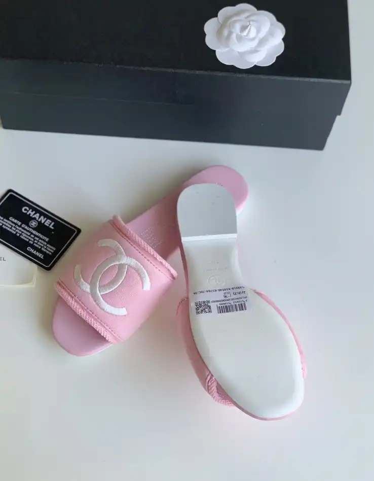 hype Chanel Slippers