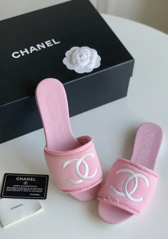 hype Chanel Slippers