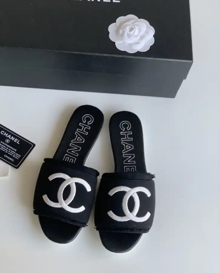 hype Chanel Slippers