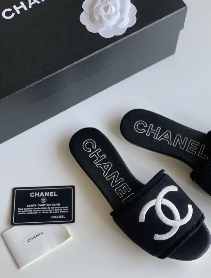 hype Chanel Slippers