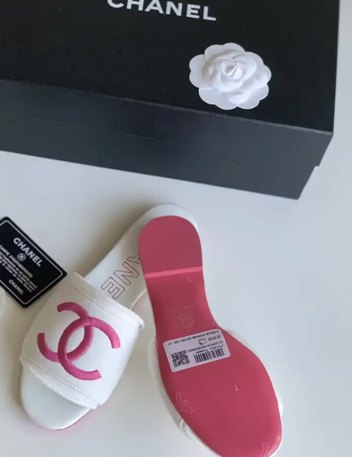 hype Chanel Slippers