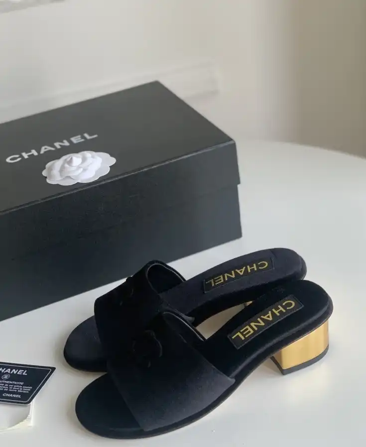 hype Chanel Slippers