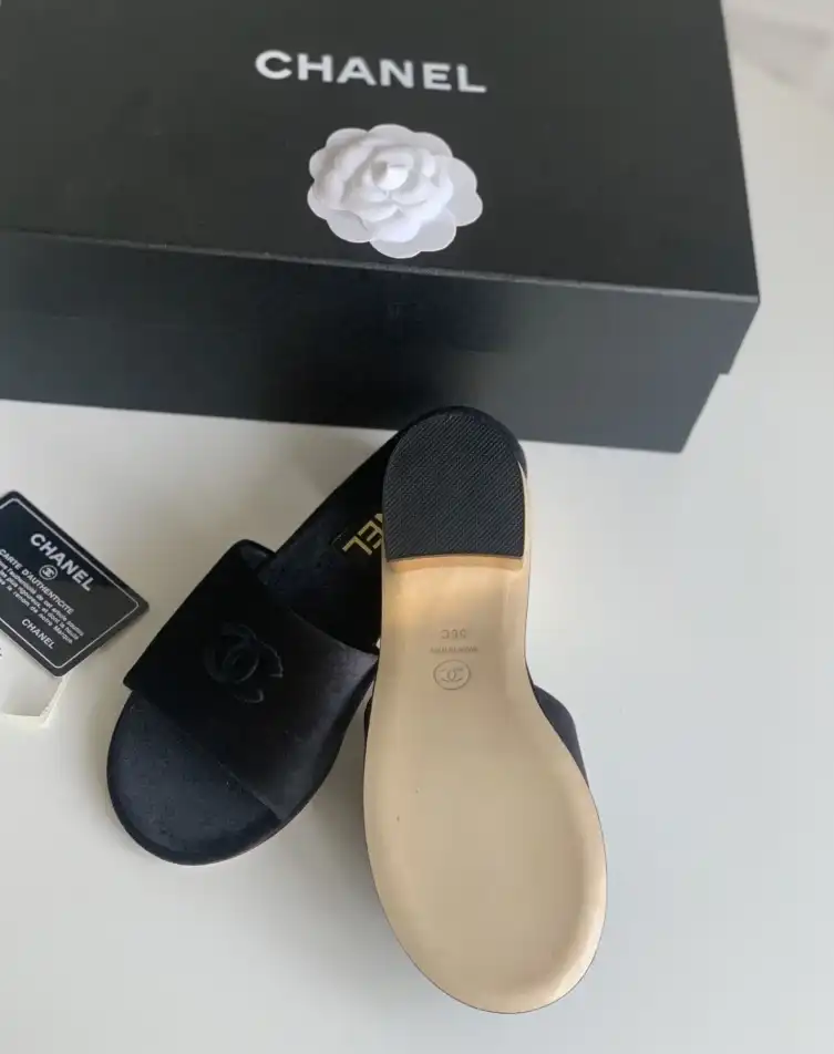 hype Chanel Slippers