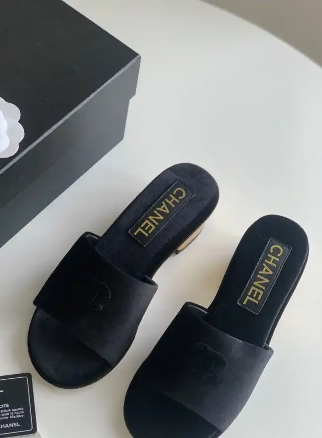 hype Chanel Slippers