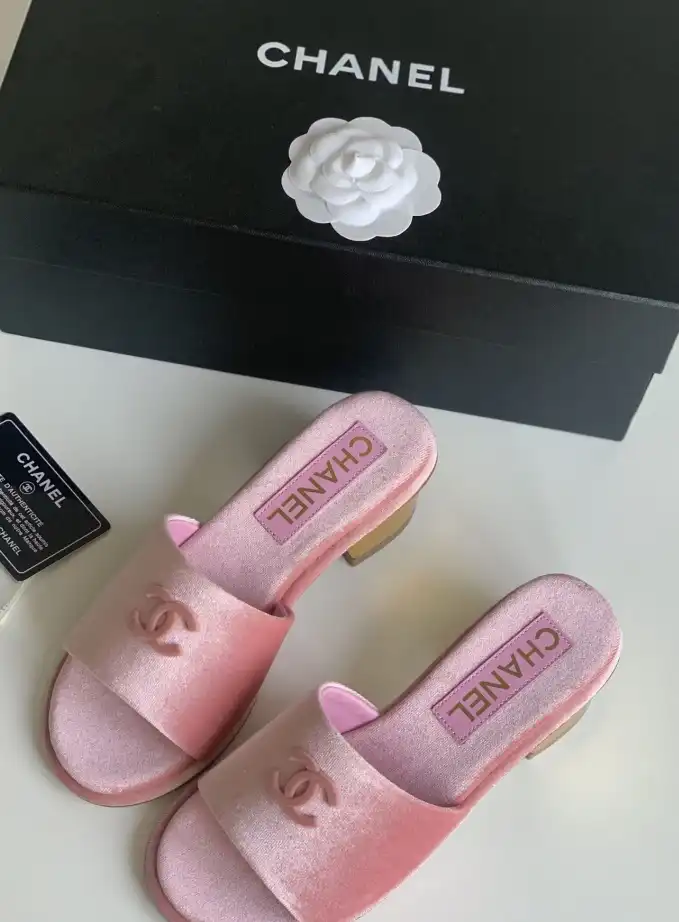 hype Chanel Slippers