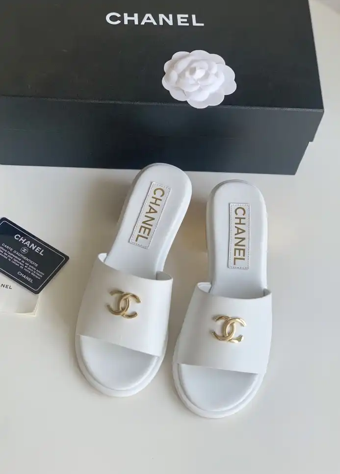 hype Chanel Slippers