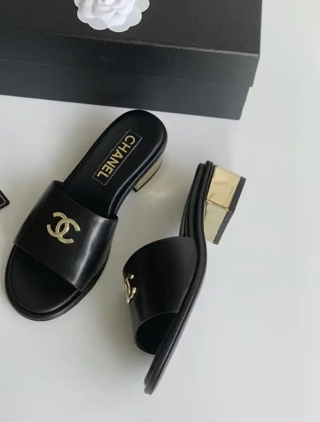 hype Chanel Slippers