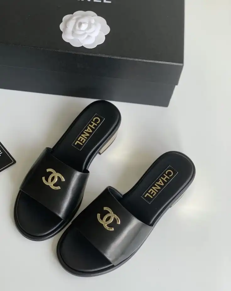 hype Chanel Slippers