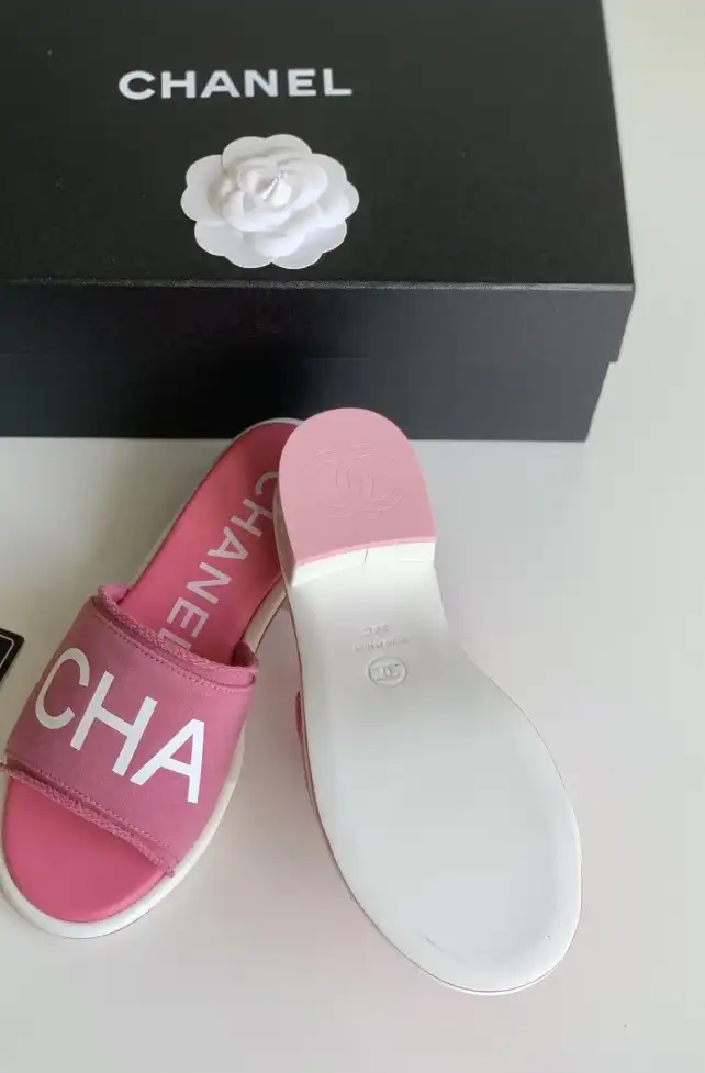 hype Chanel Slippers