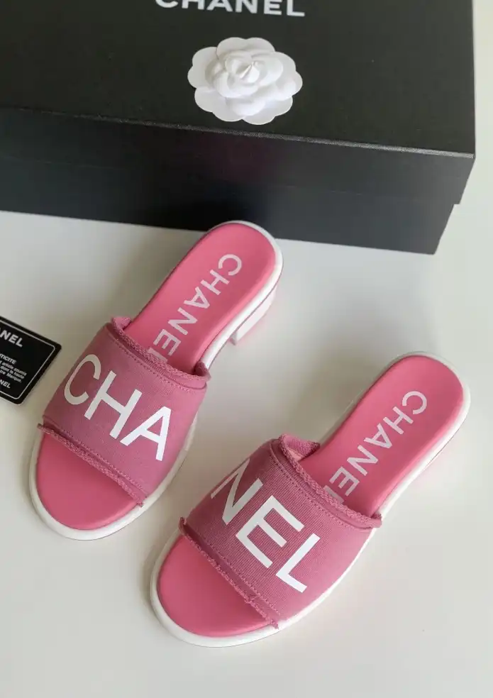 hype Chanel Slippers