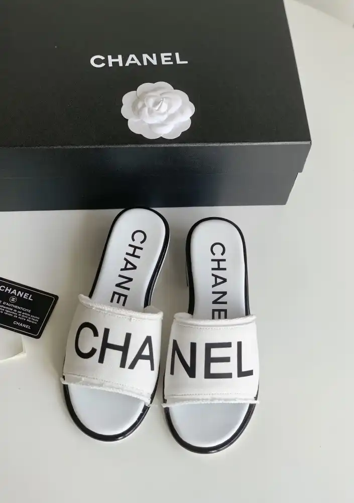 hype Chanel Slippers