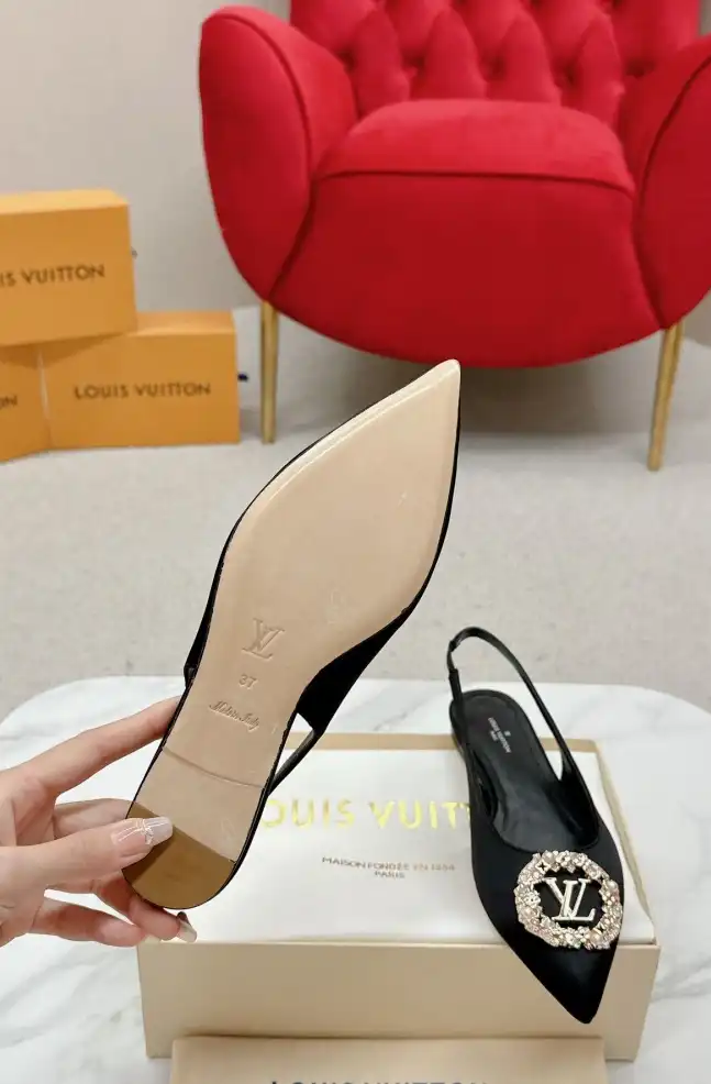 hype LV flat shoes