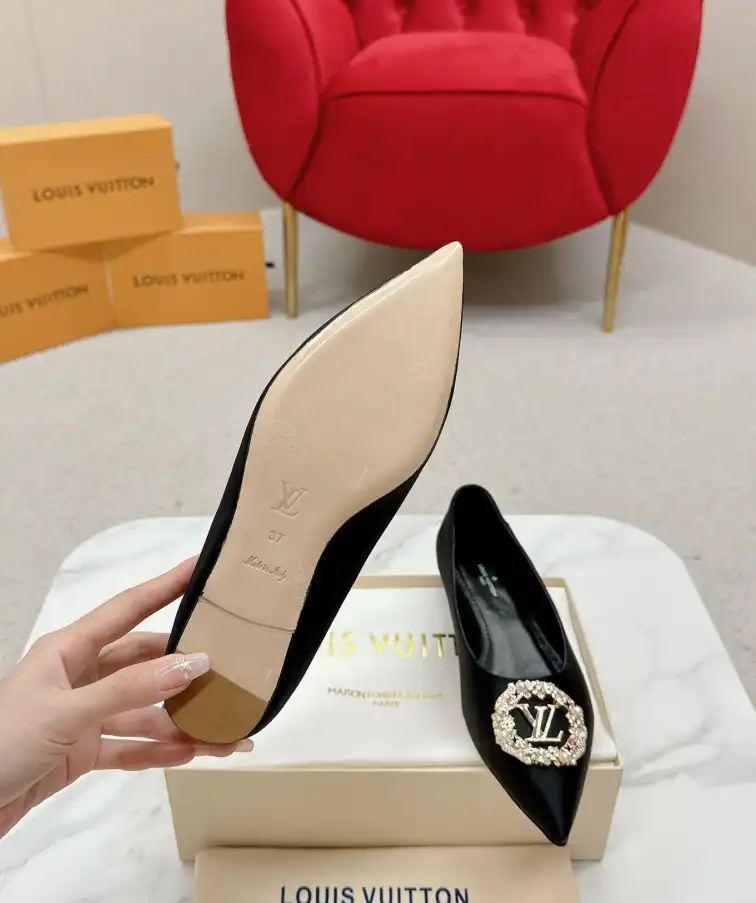 hype LV flat shoes