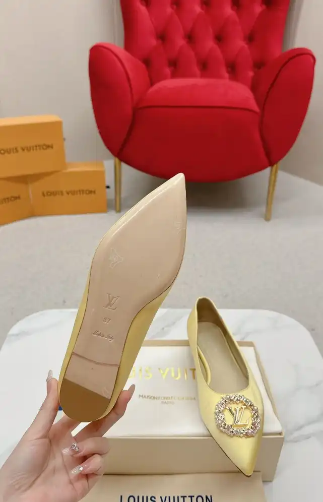 hype LV flat shoes