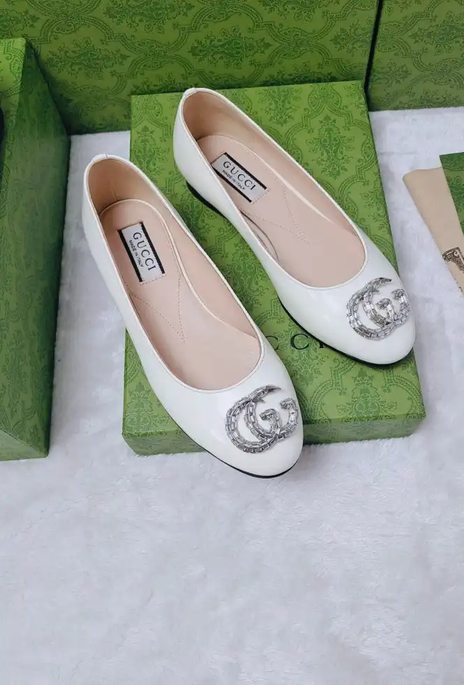 hype Gucci Flat Shoes