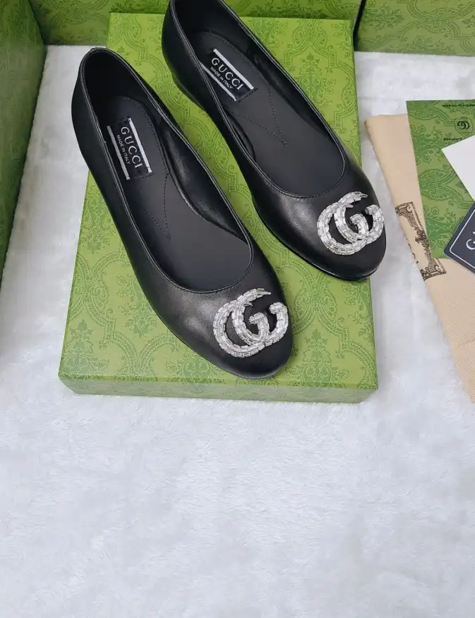 hype Gucci Flat Shoes