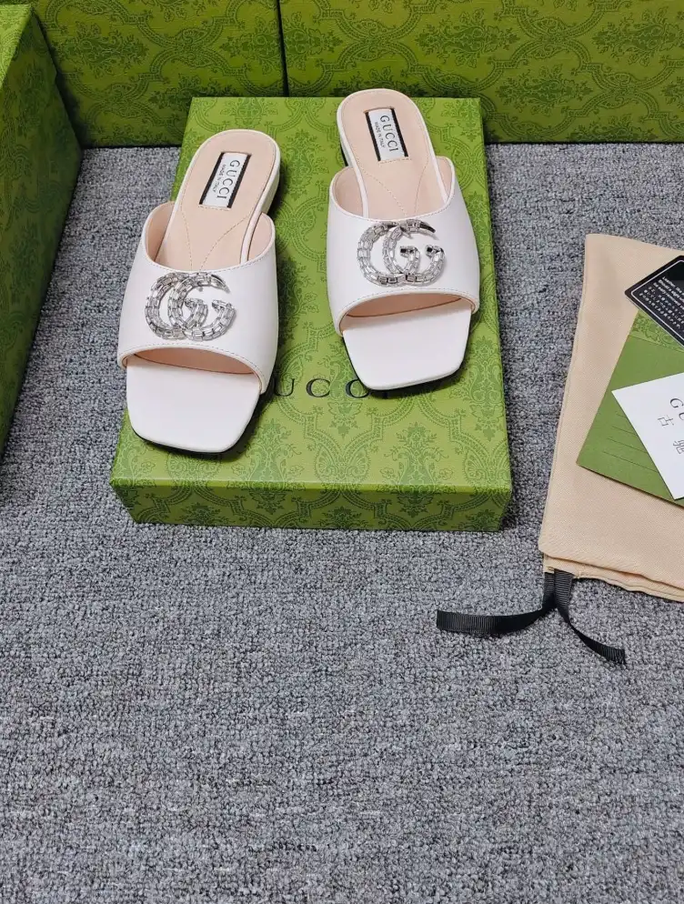 hype Gucci Slippers