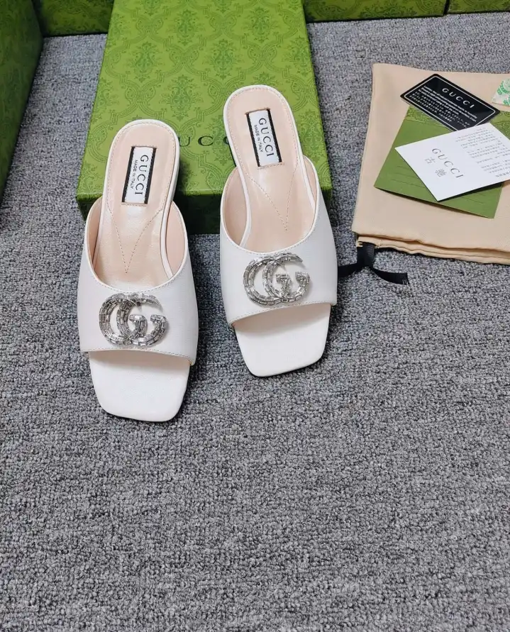 hype Gucci Slippers