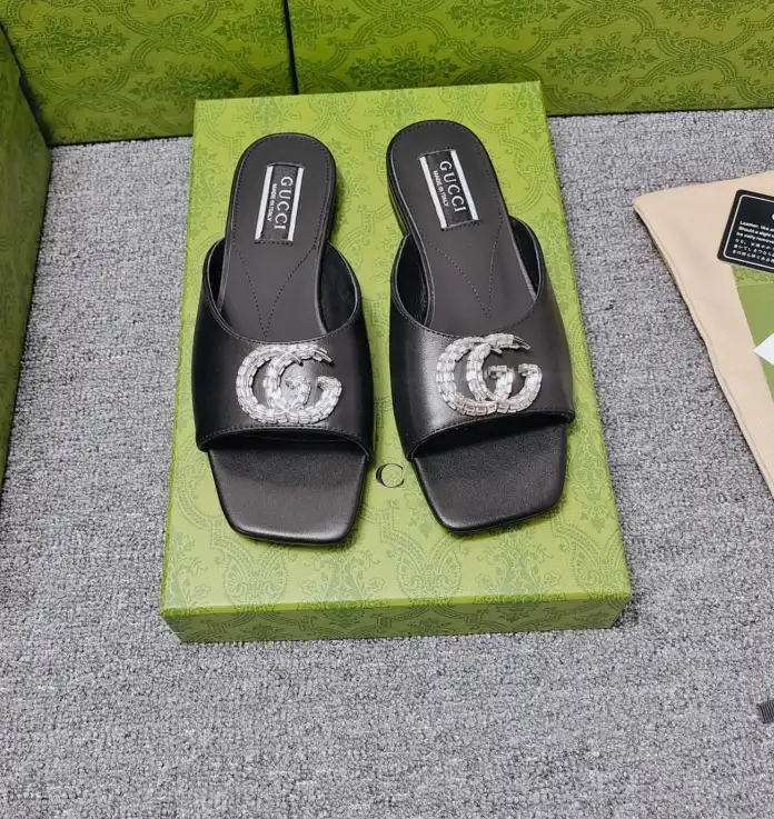 hype Gucci Slippers