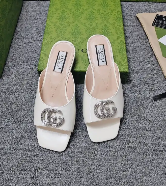 hype Gucci Slippers