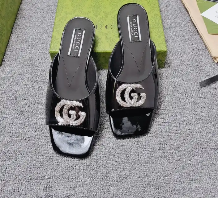 hype Gucci Slippers