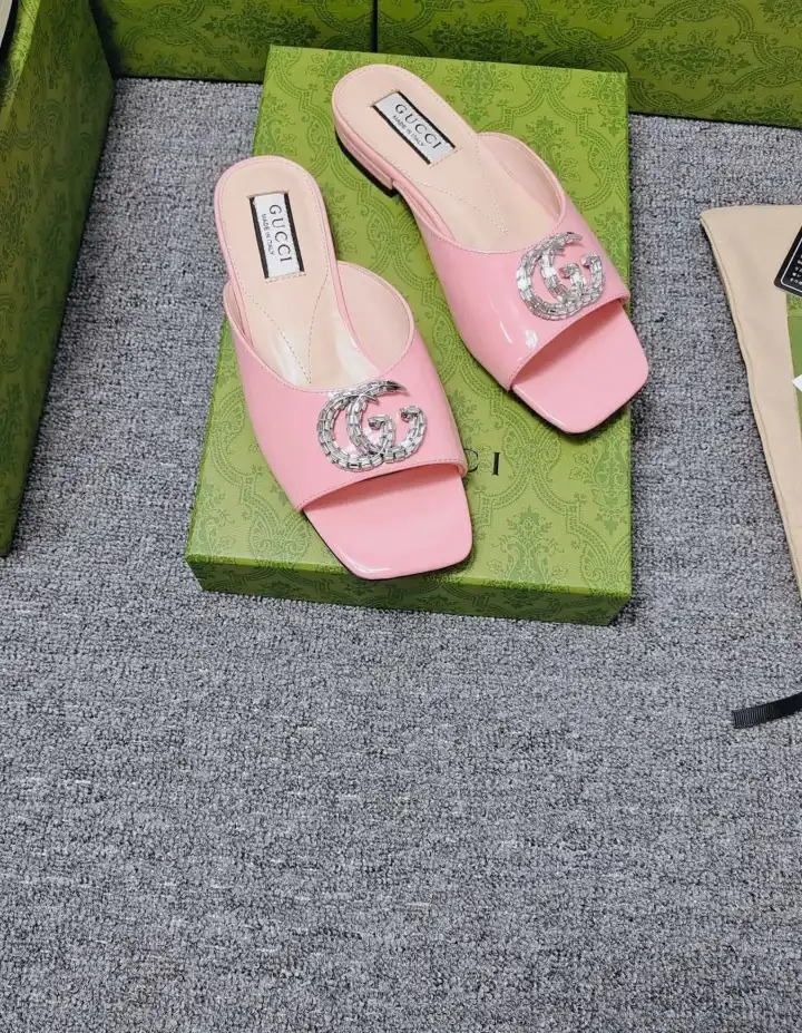 hype Gucci Slippers