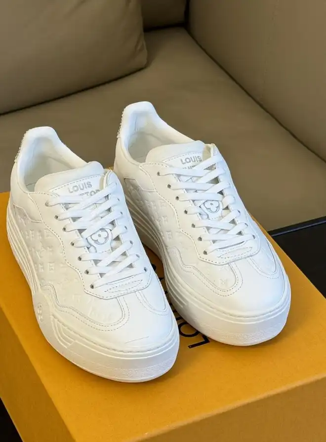 hype Louis Vuitton Sneakers