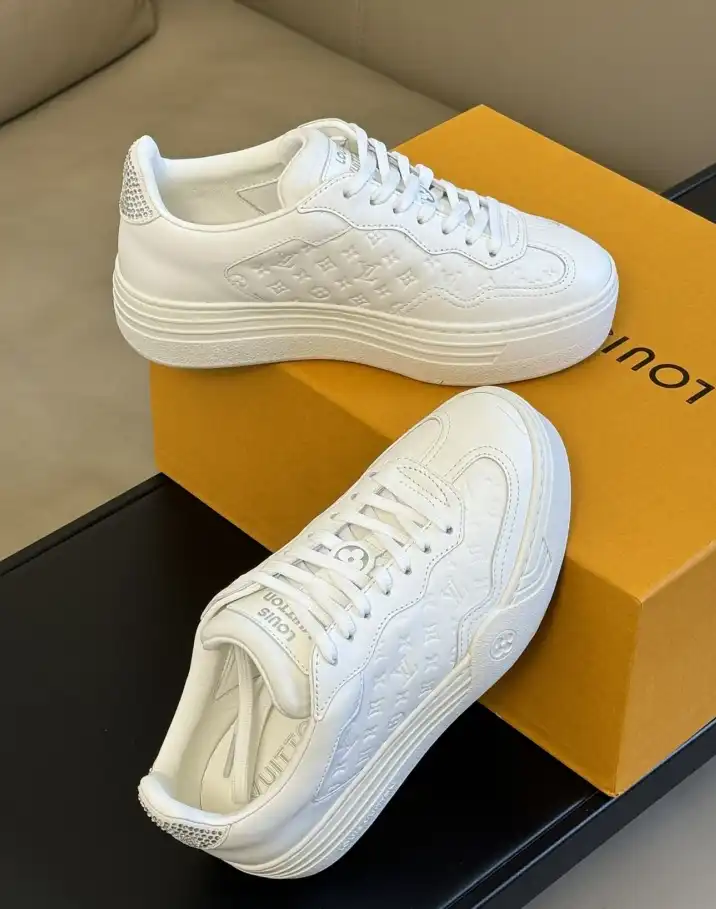 hype Louis Vuitton Sneakers