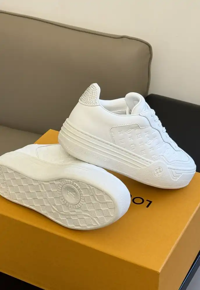 hype Louis Vuitton Sneakers