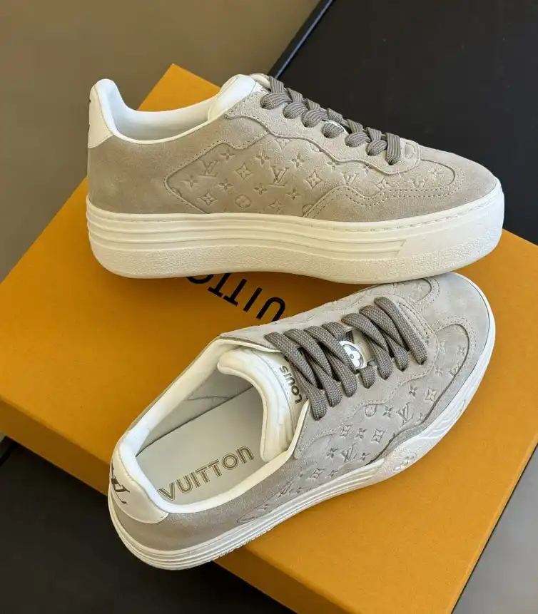 hype Louis Vuitton Sneakers