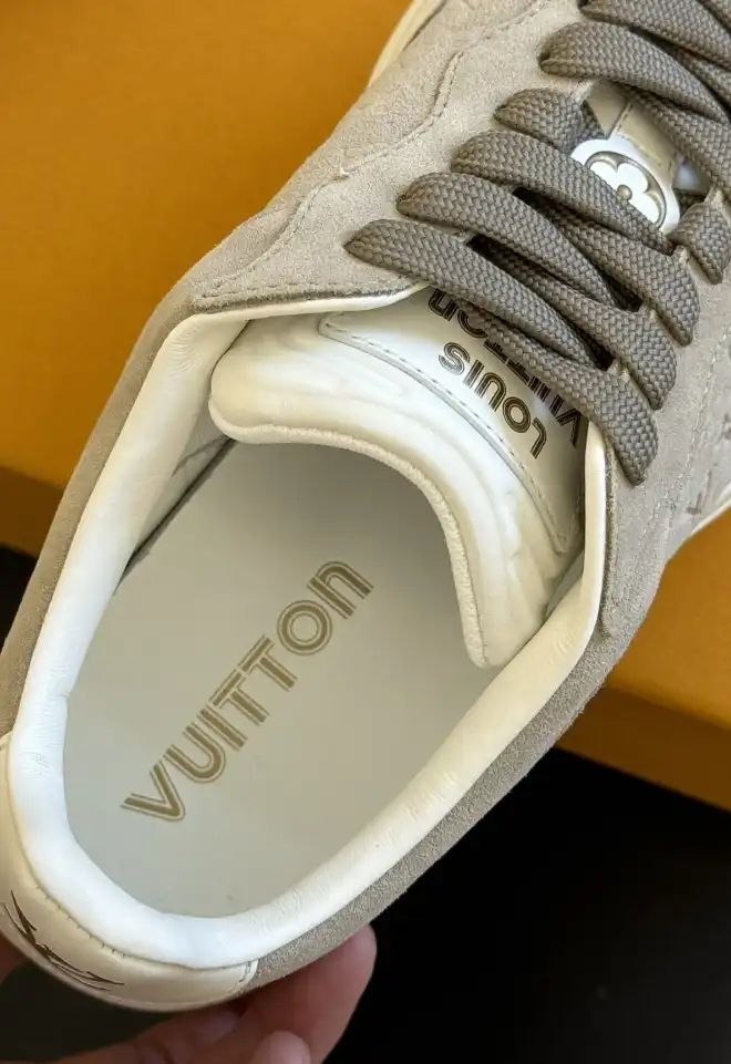 hype Louis Vuitton Sneakers