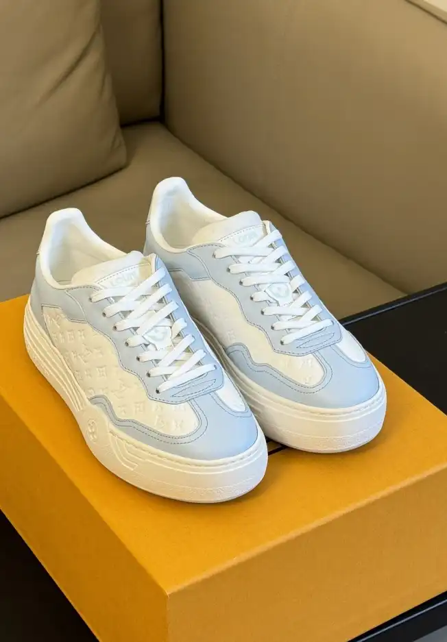 hype Louis Vuitton Sneakers