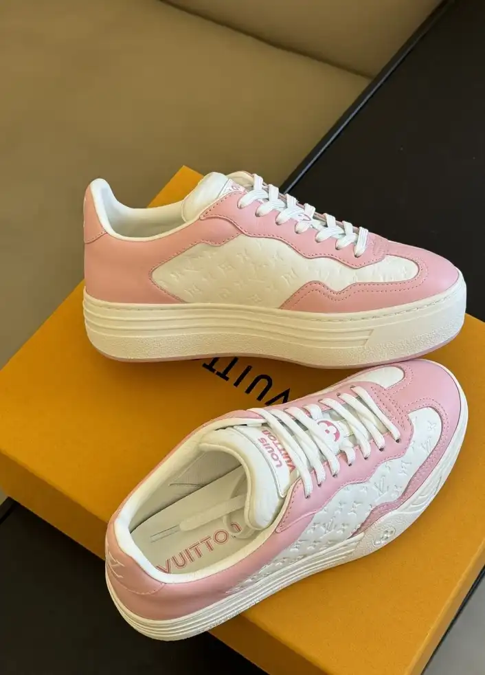 hype Louis Vuitton Sneakers