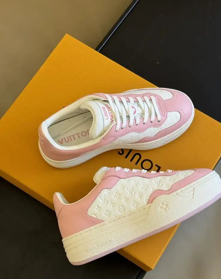 hype Louis Vuitton Sneakers